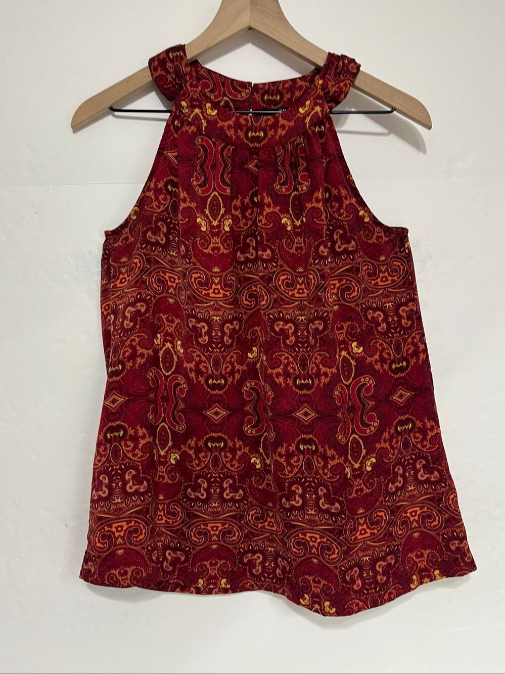 Apt 9 Burgundy And Gold Paisley Halter Tank Top   Size M